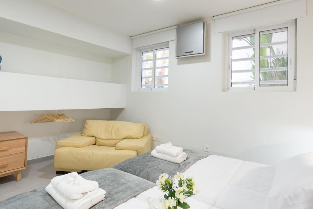 Incredible Luxury Location In Puerto Banus Beach For Families Marbella Exteriör bild