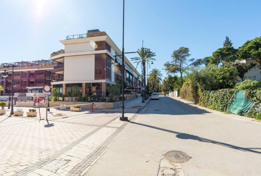Incredible Luxury Location In Puerto Banus Beach For Families Marbella Exteriör bild