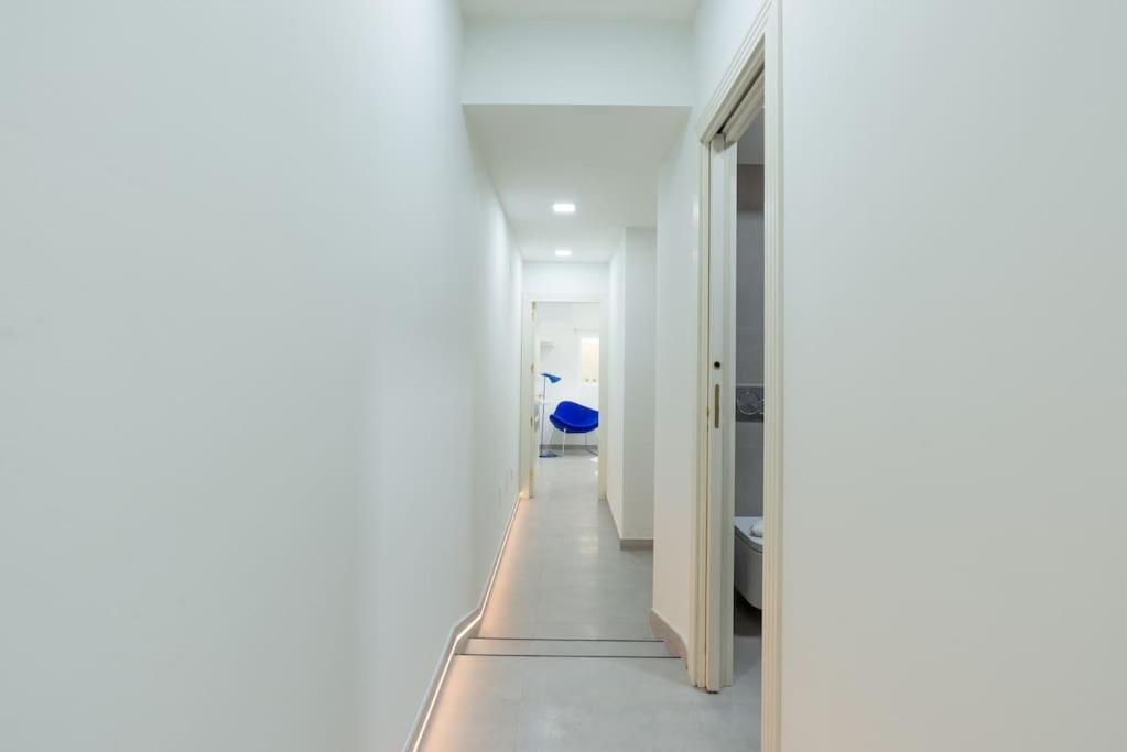 Incredible Luxury Location In Puerto Banus Beach For Families Marbella Exteriör bild