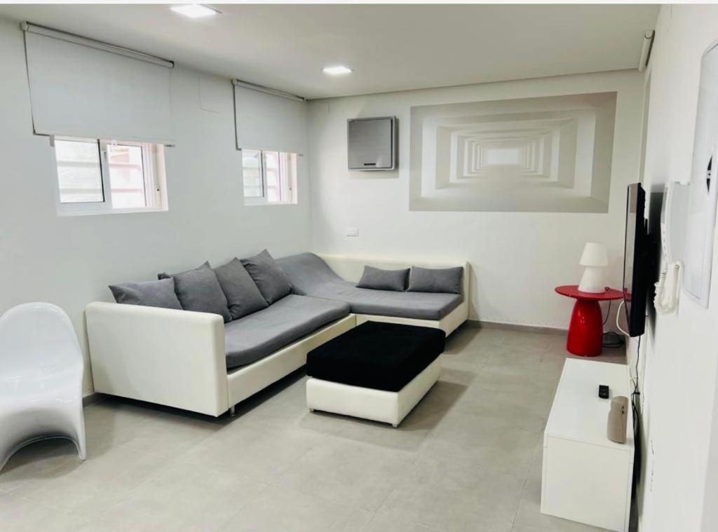 Incredible Luxury Location In Puerto Banus Beach For Families Marbella Exteriör bild